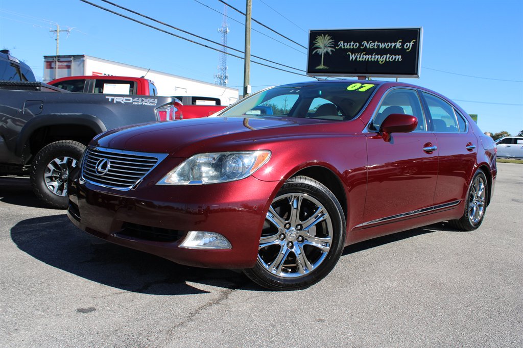 2007 Lexus LS Base