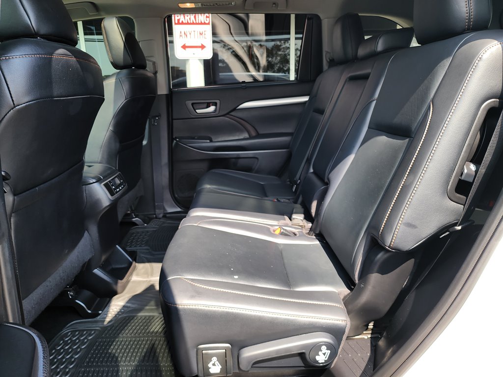 2019 Toyota Highlander XLE photo 20