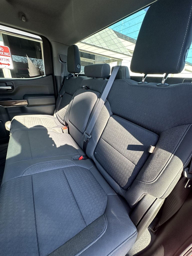 2019 Chevrolet Silverado 1500 RST - Photo 9