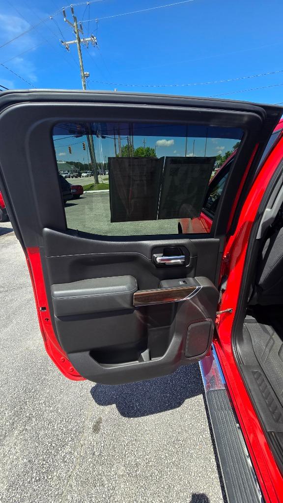 2019 Chevrolet Silverado 1500 RST - Photo 10