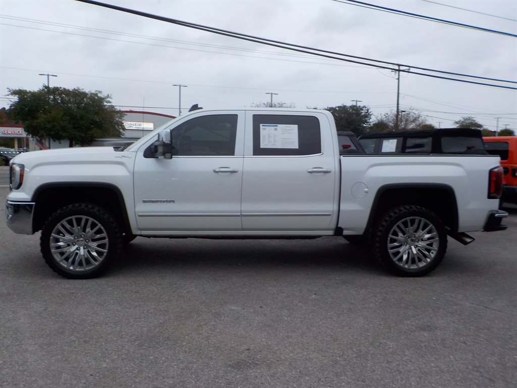 2017 GMC Sierra 1500 SLT photo 2