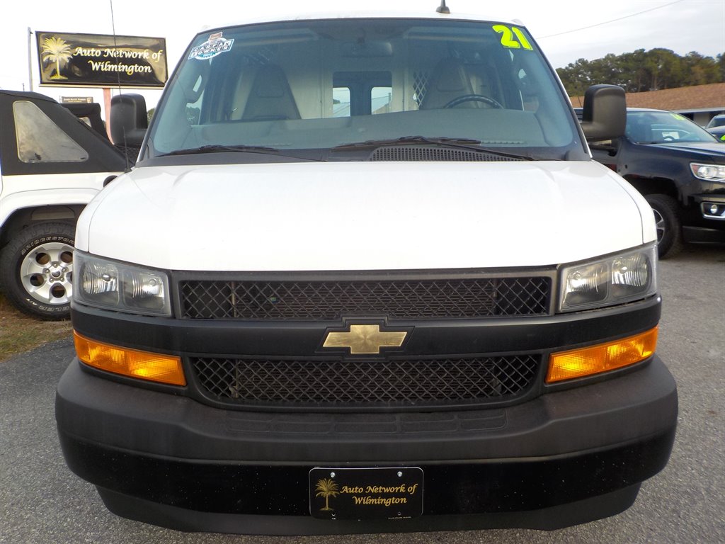 2021 Chevrolet Express Cargo Work Van photo 4