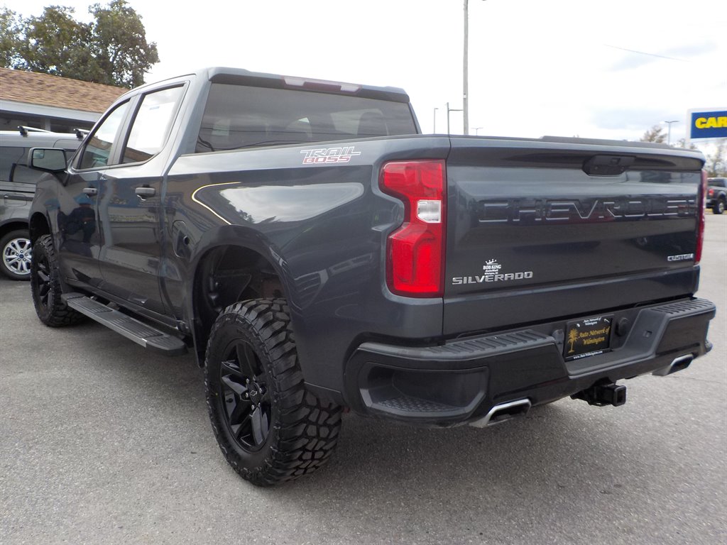 2019 Chevrolet Silverado 1500 Custom photo 9