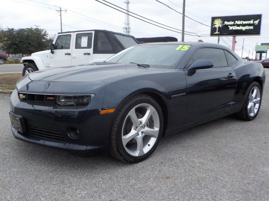 2015 Chevrolet Camaro 1LT photo 3