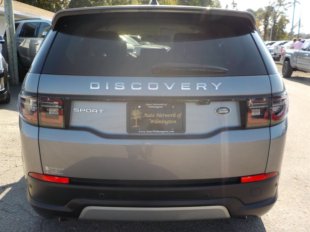 2021 Land Rover Discovery Sport SE photo 8