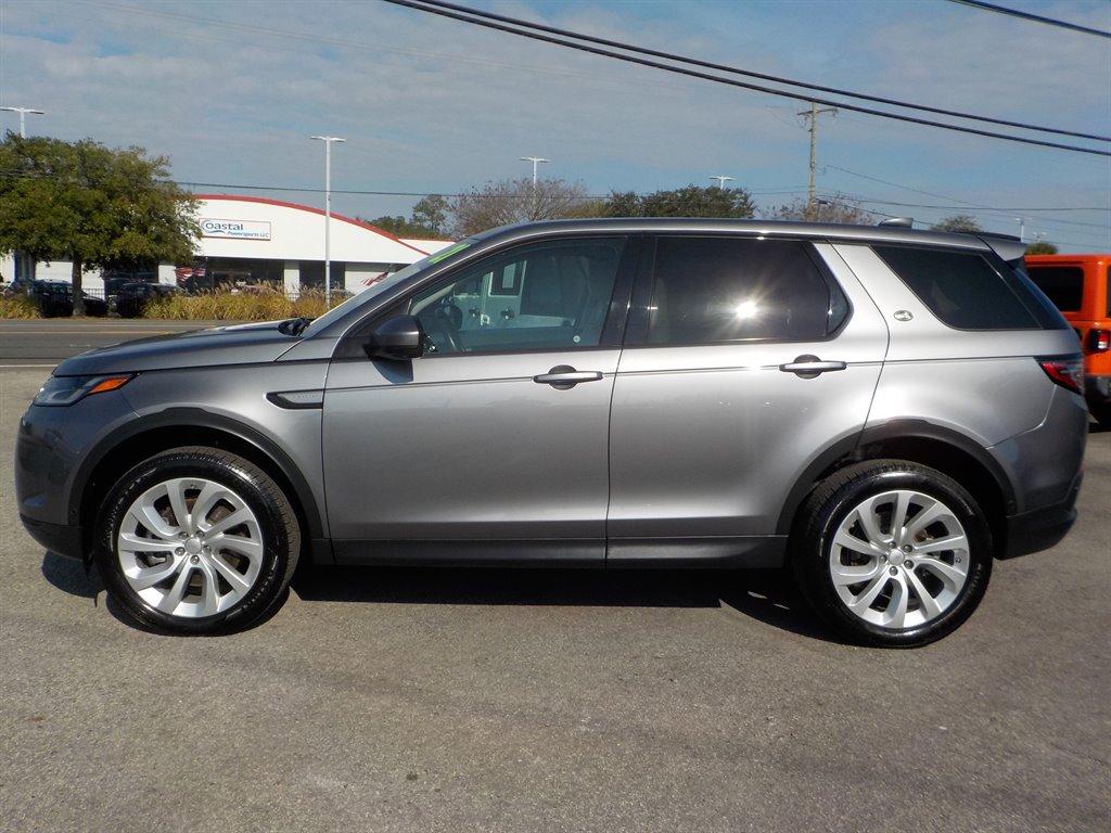 2021 Land Rover Discovery Sport SE photo 2