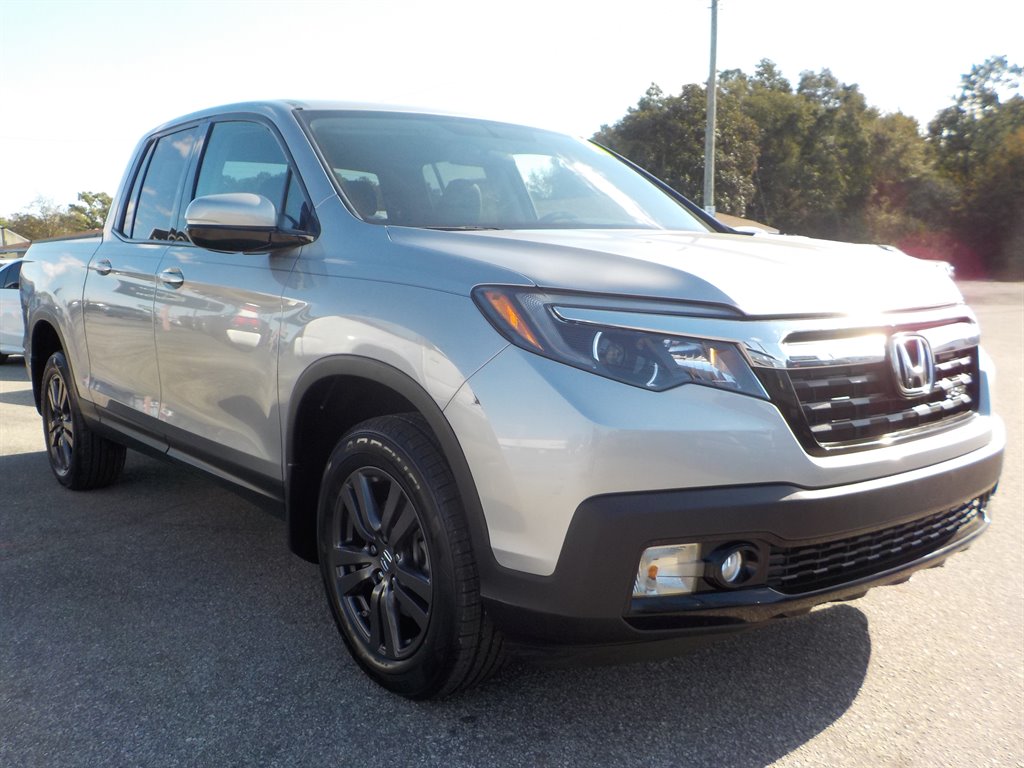 2019 Honda Ridgeline Sport photo 5