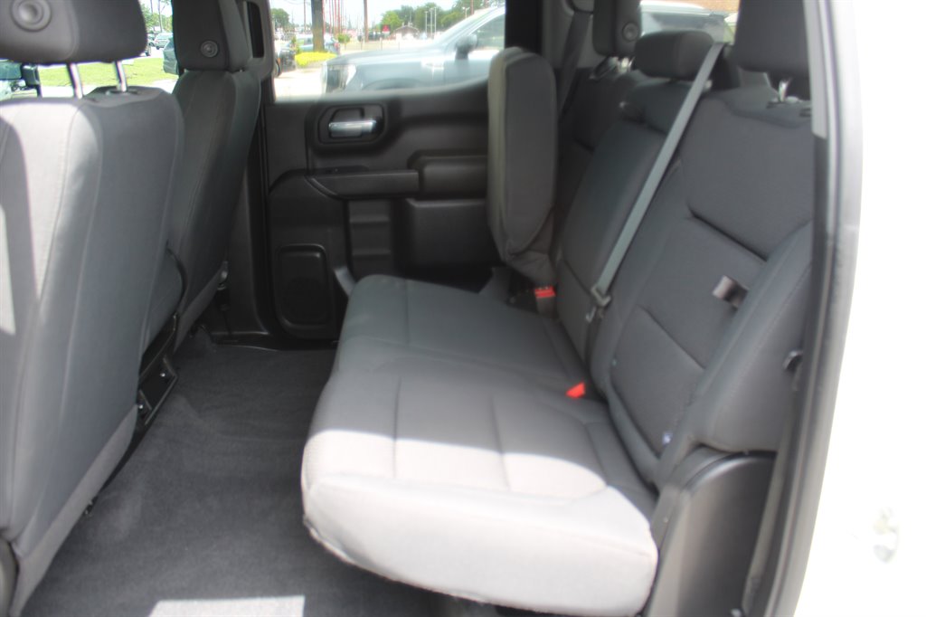 2020 Chevrolet Silverado 1500 Custom photo 17