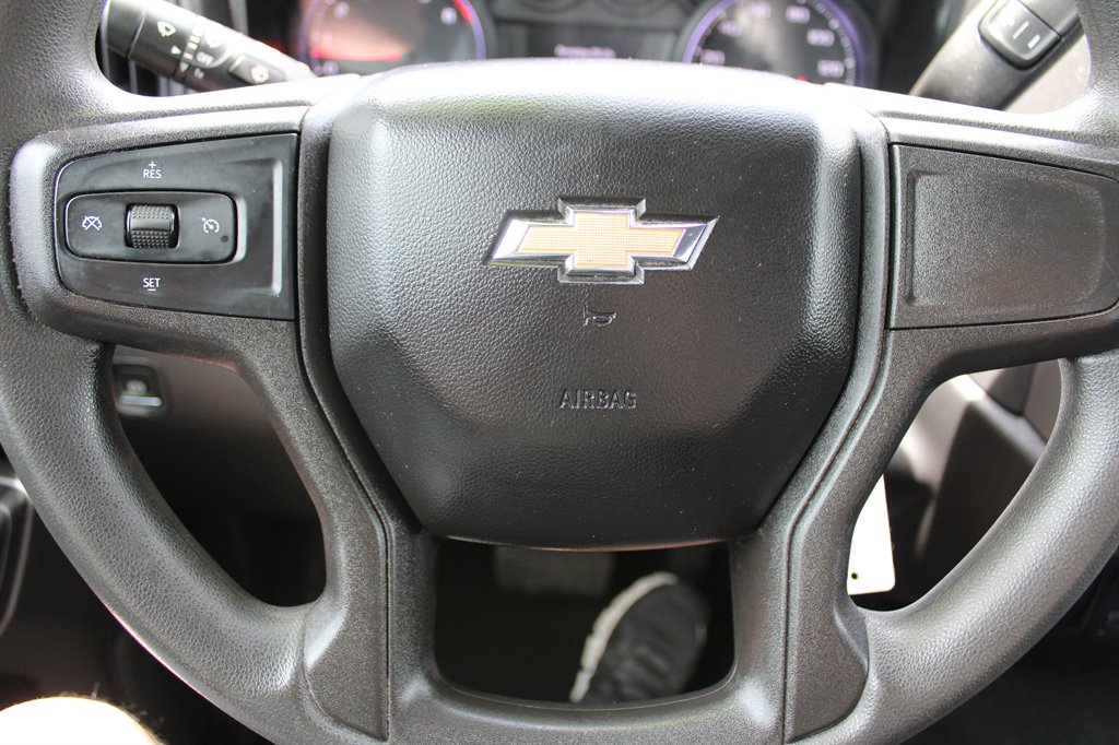 2020 Chevrolet Silverado 1500 Custom photo 24
