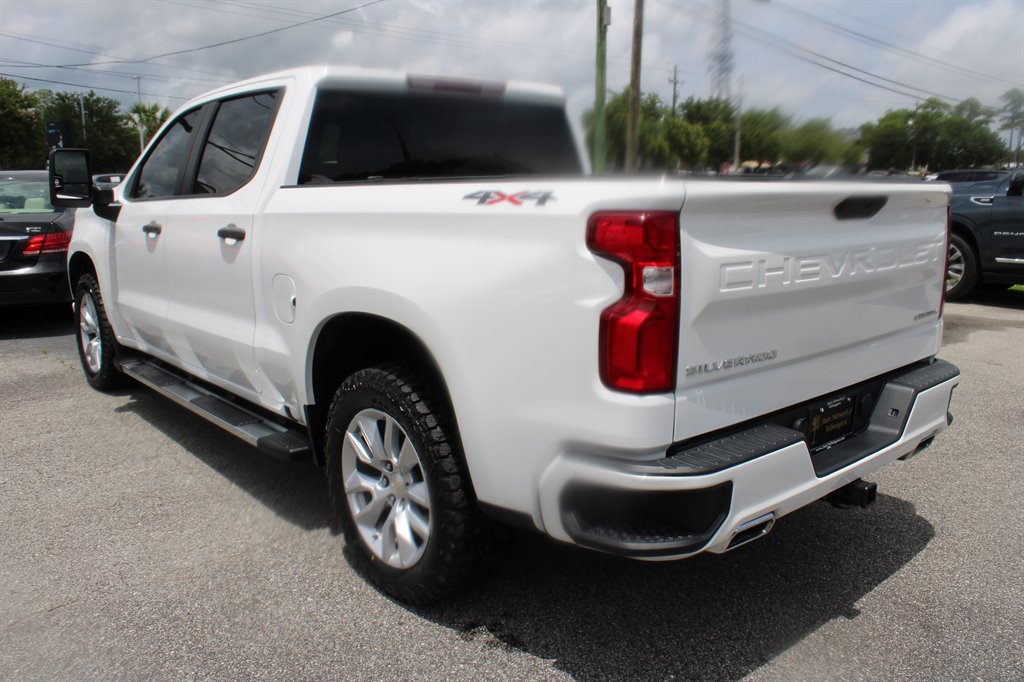 2020 Chevrolet Silverado 1500 Custom photo 9