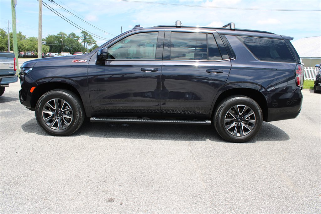 2022 Chevrolet Tahoe Z71 photo 2
