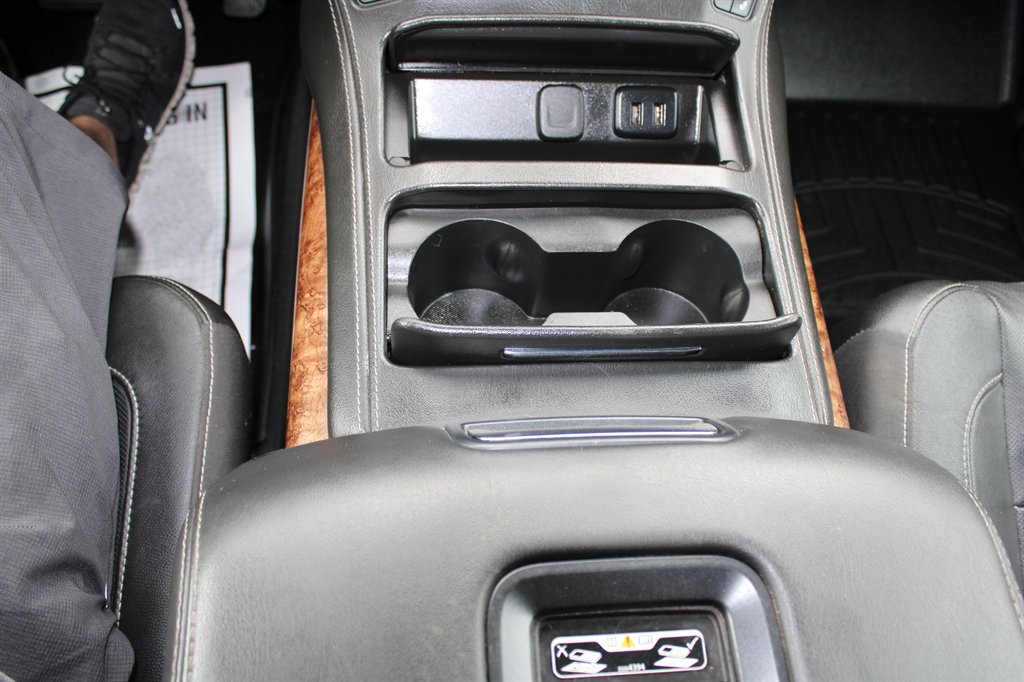 2020 Chevrolet Suburban Premier - Photo 26