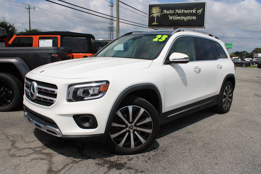 2023 Mercedes-Benz GLB Base's photo