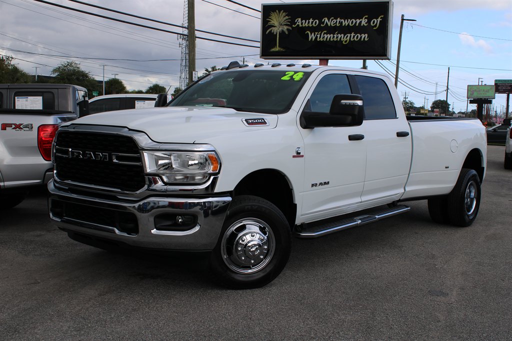 2024 RAM Ram 3500 Pickup Big Horn's photo