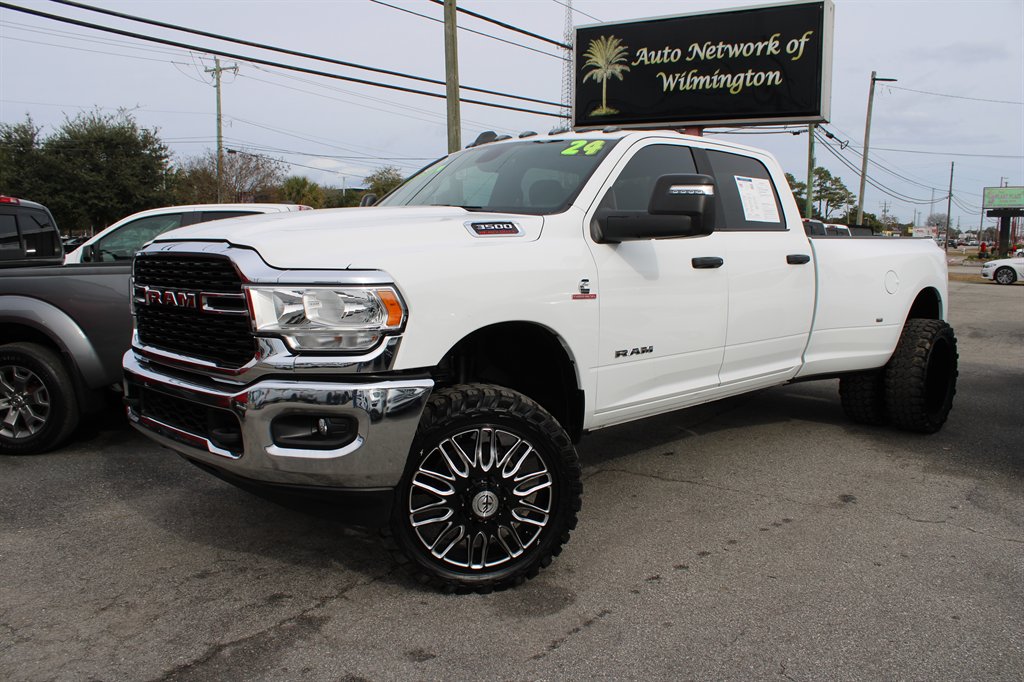 2024 RAM Ram 3500 Pickup Big Horn's photo