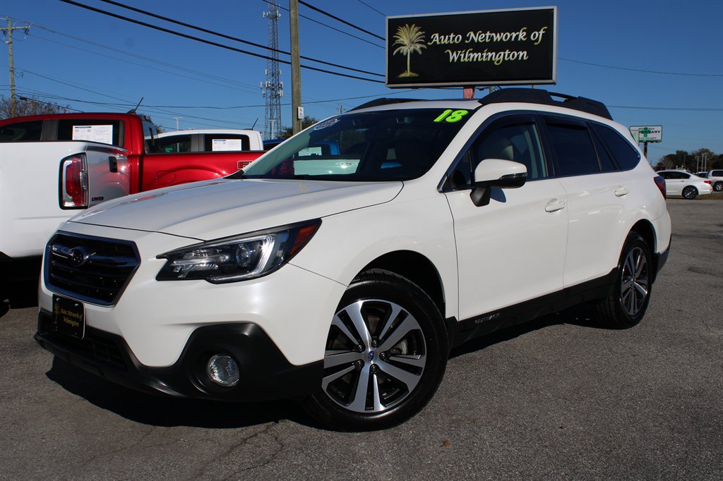 2018 Subaru Outback Limited's photo