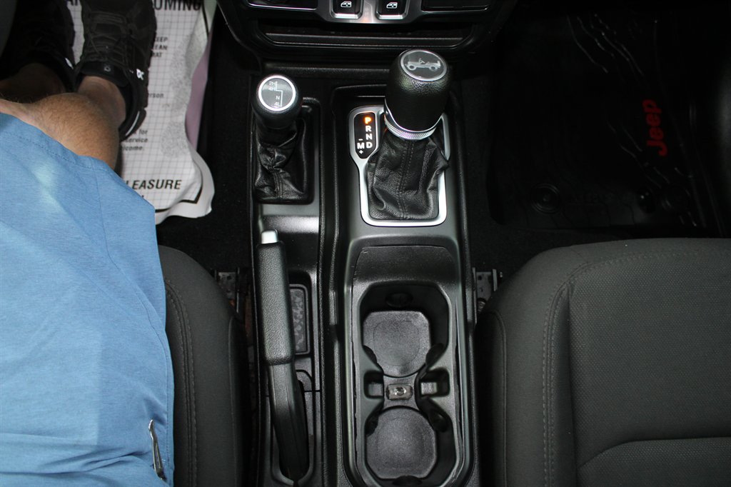 2019 Jeep Wrangler Sport S - Photo 23