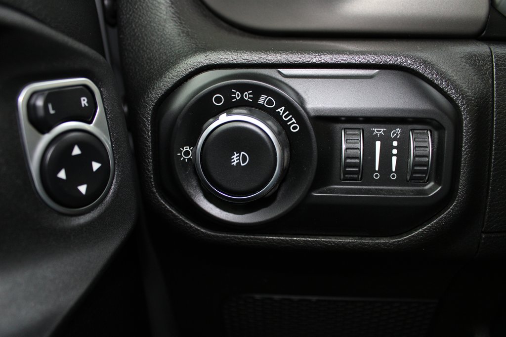 2019 Jeep Wrangler Sport S - Photo 27