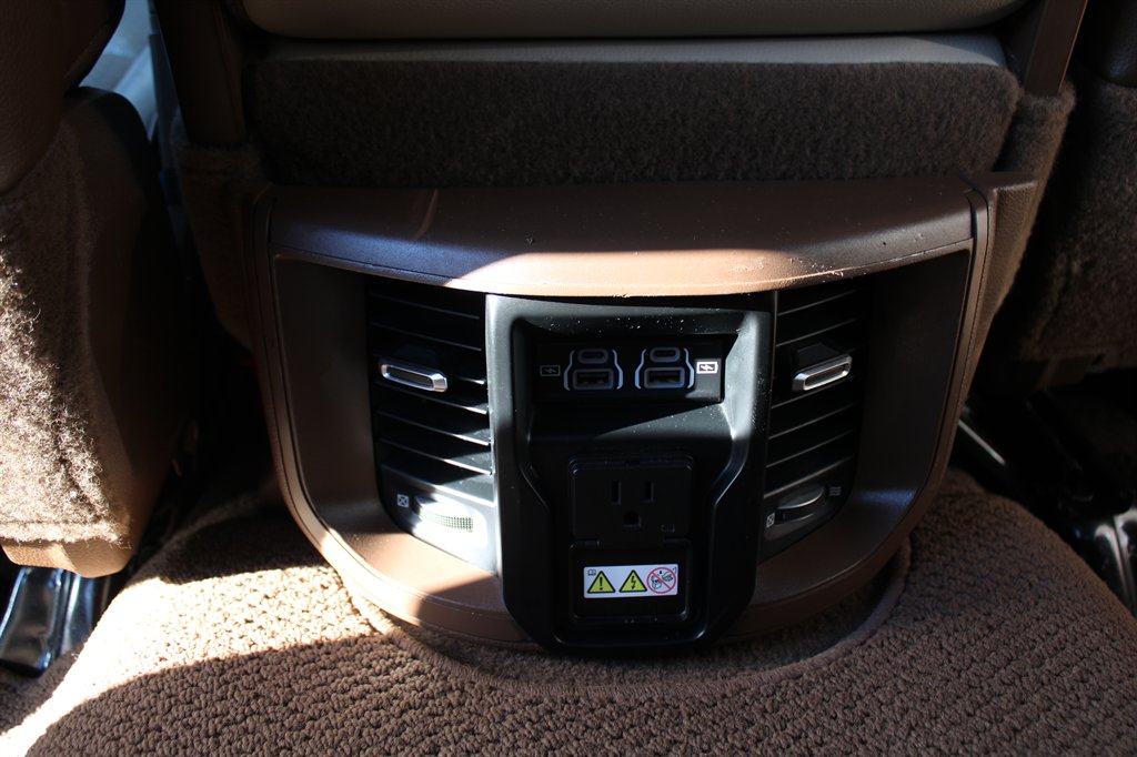 2023 RAM Ram 3500 Pickup Laramie - Photo 17