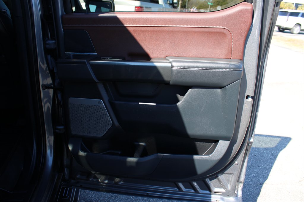 2023 Ford F-150 Lariat - Photo 19