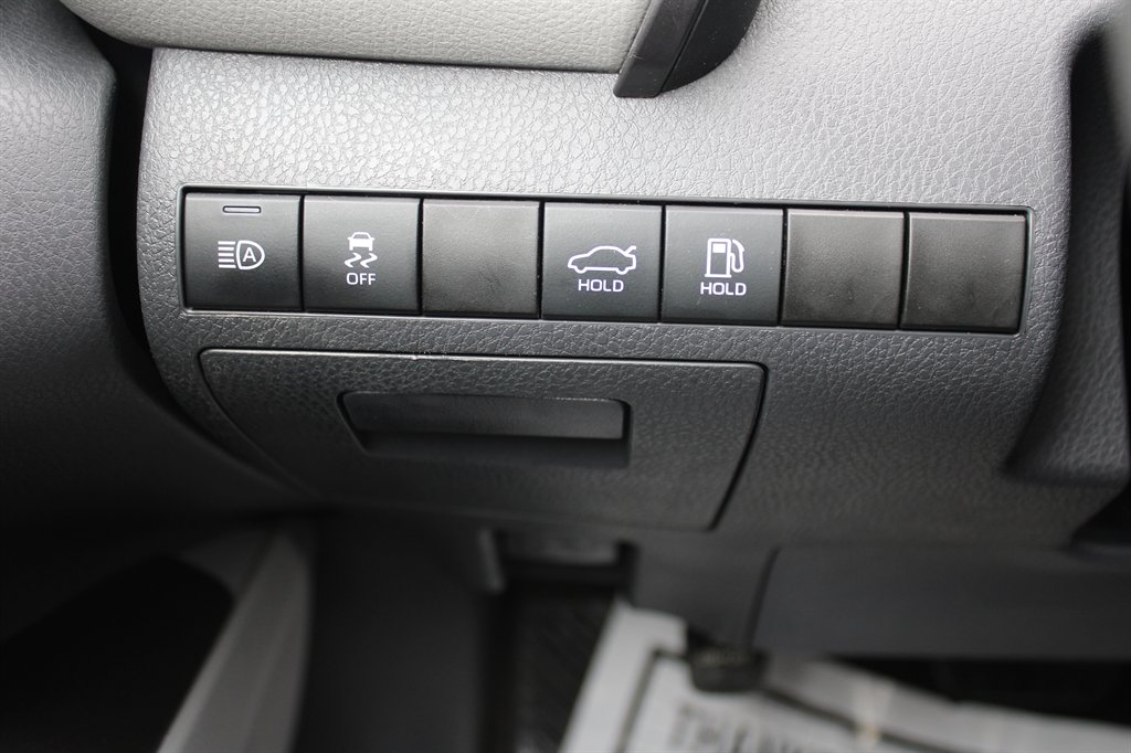 2023 Toyota Camry LE - Photo 22