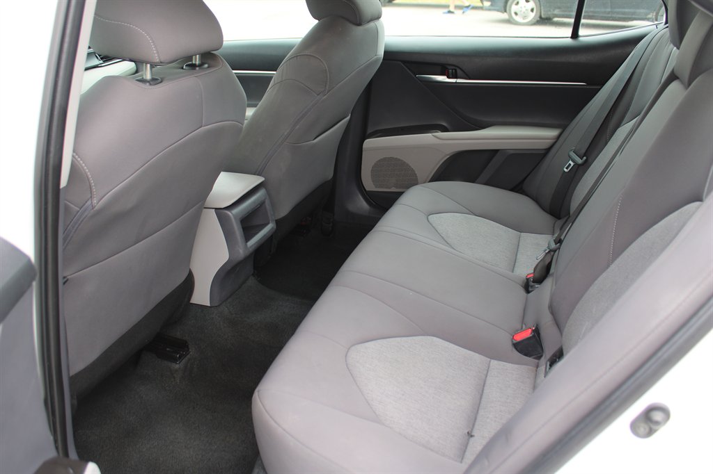 2023 Toyota Camry LE - Photo 14