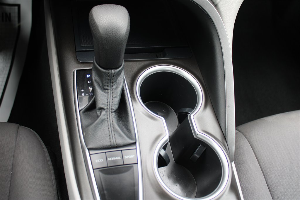 2023 Toyota Camry LE - Photo 28