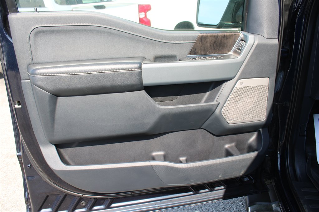2022 Ford F-150 Lariat - Photo 11