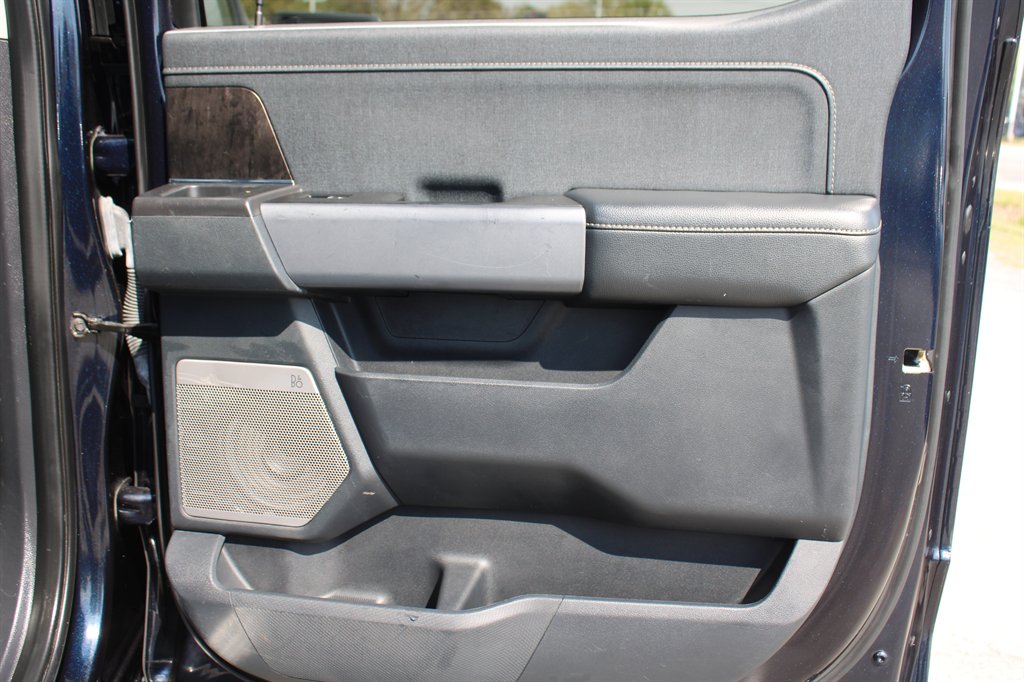 2022 Ford F-150 Lariat - Photo 17