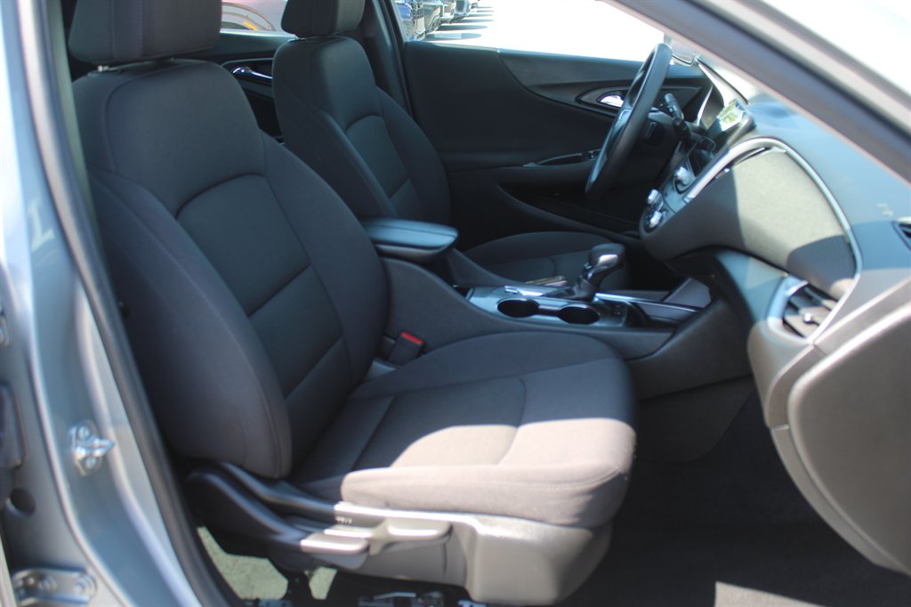2024 Chevrolet Malibu 1LT - Photo 18