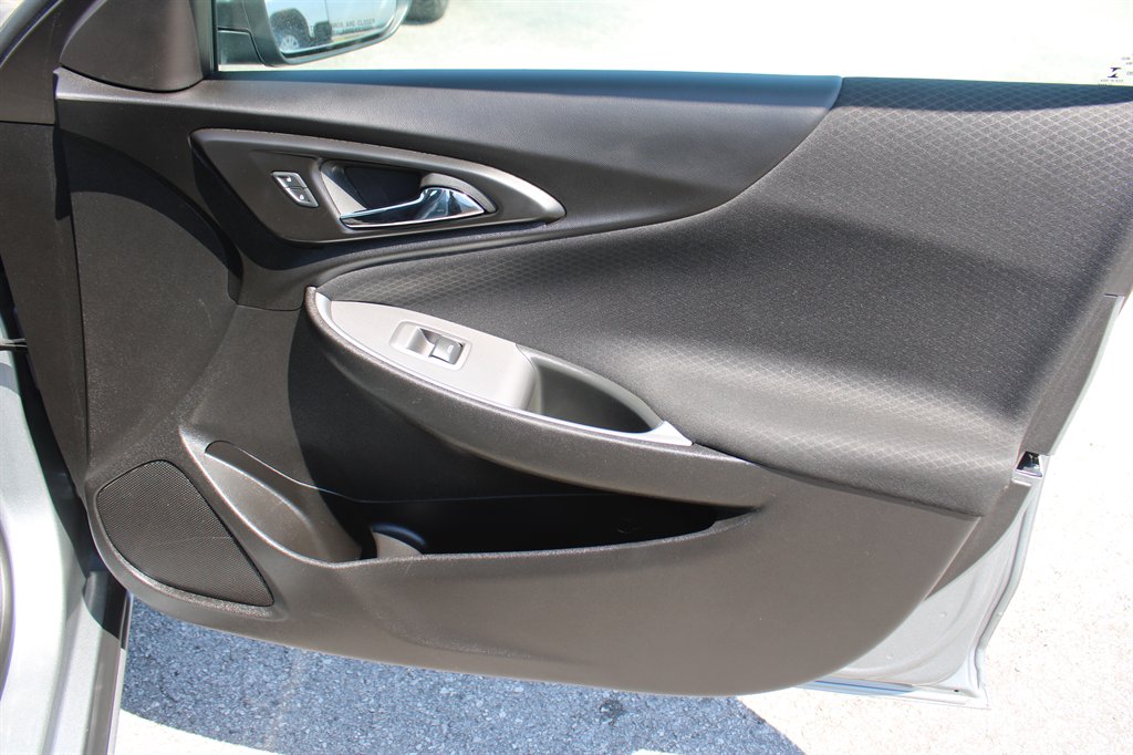 2024 Chevrolet Malibu 1LT - Photo 17