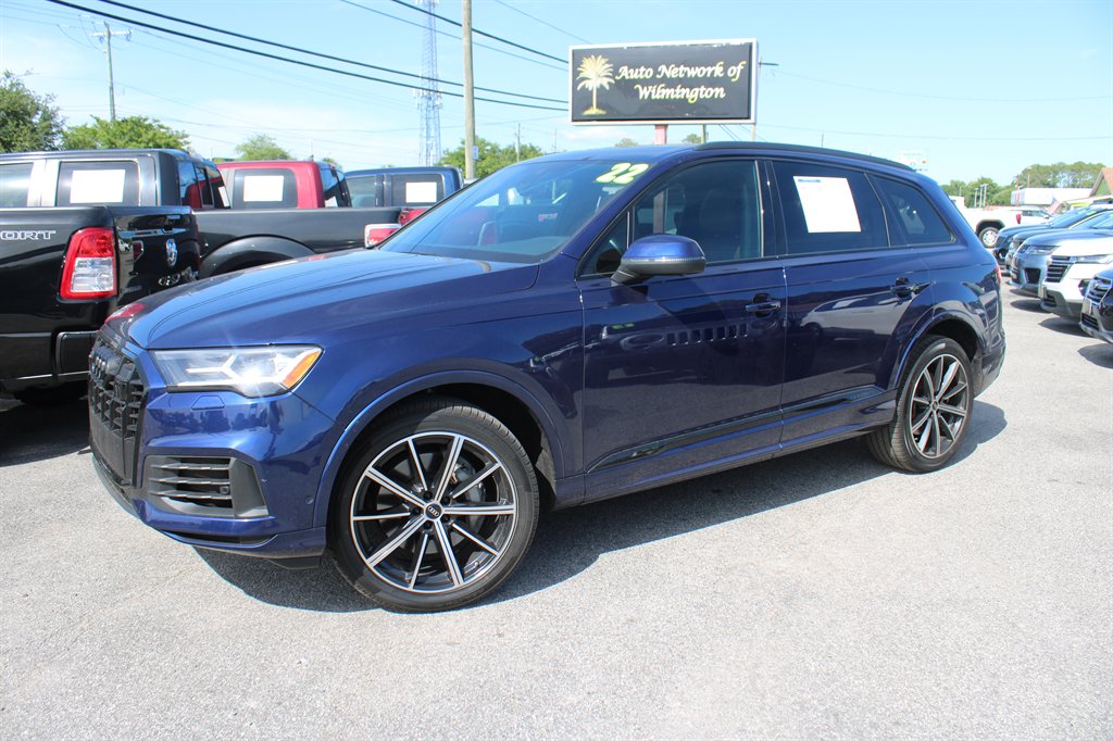 2022 Audi Q7 55 Premium Plus quattro Tiptronic's photo