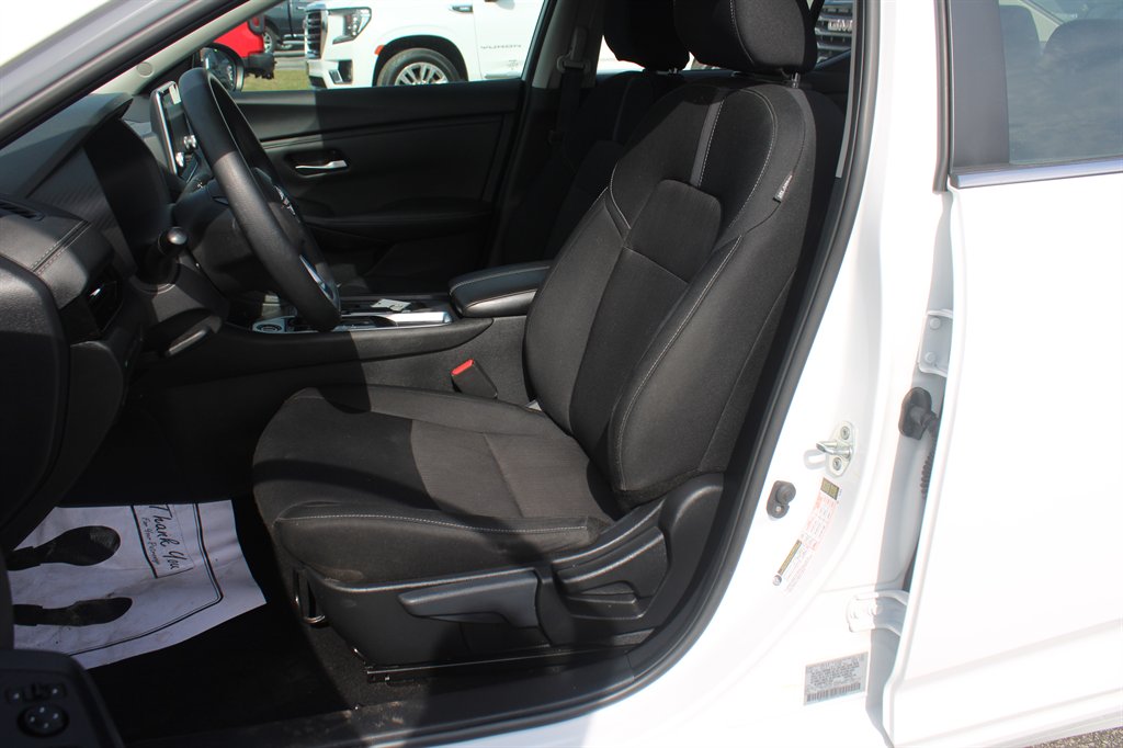 2024 Nissan Sentra SV - Photo 12