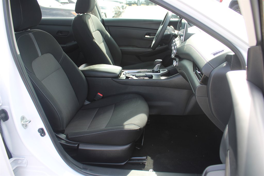 2024 Nissan Sentra SV - Photo 19