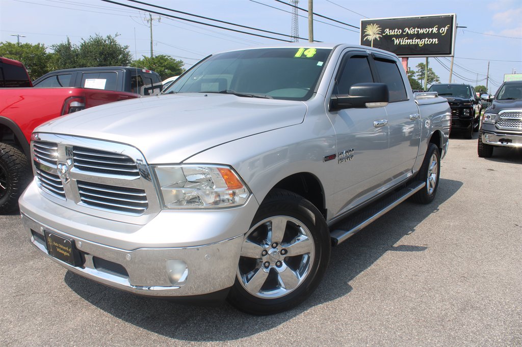 2014 RAM 1500 Big Horn/Lone Star 4x4 Crew Cab's photo