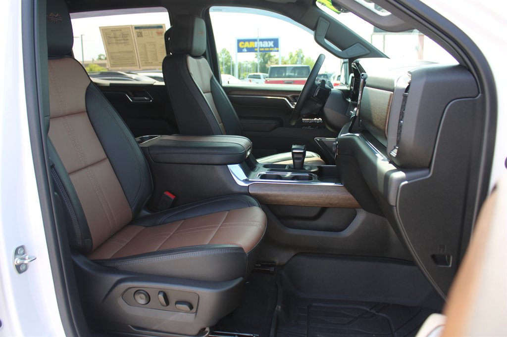 2023 Chevrolet Silverado 1500 High Country - Photo 19