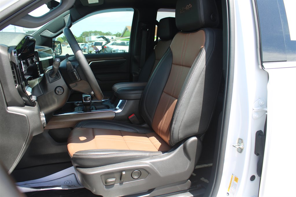 2023 Chevrolet Silverado 1500 High Country - Photo 12