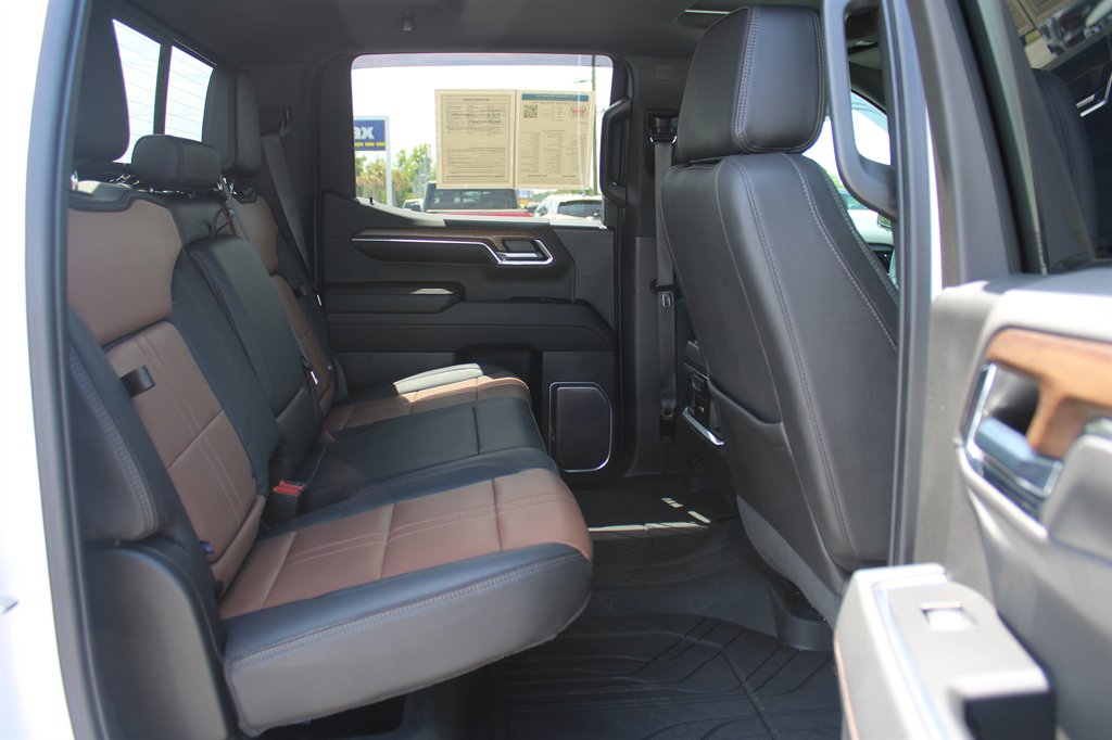 2023 Chevrolet Silverado 1500 High Country - Photo 17