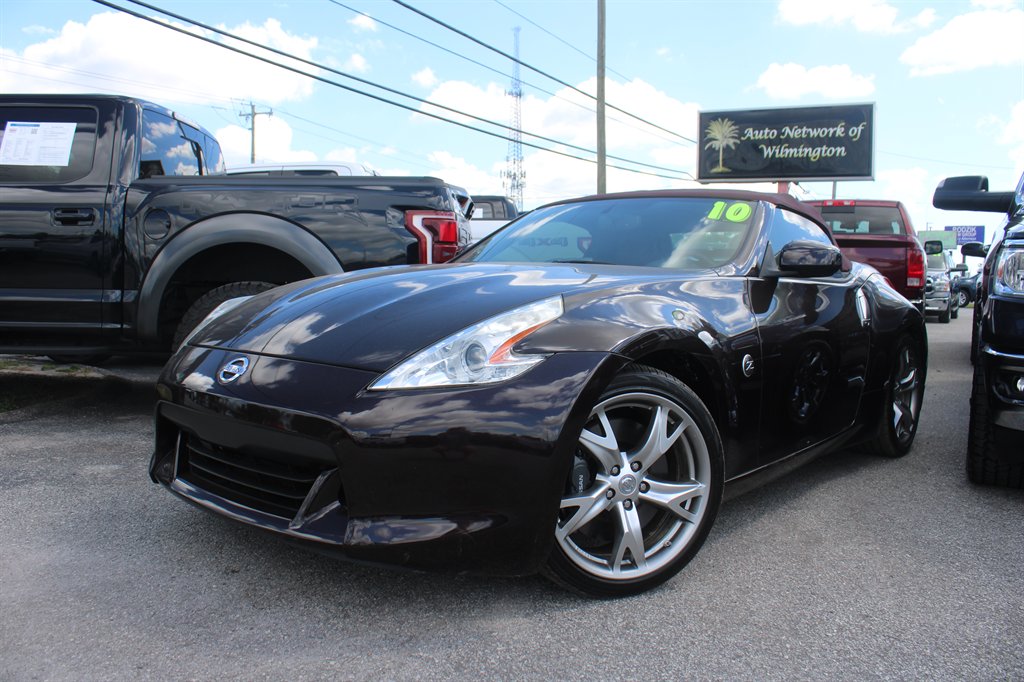 2010 Nissan 370Z Roadster Touring 7AT's photo