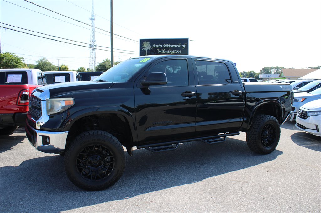 2018 Toyota Tundra SR5 4.6L Crew Max Short Bed's photo